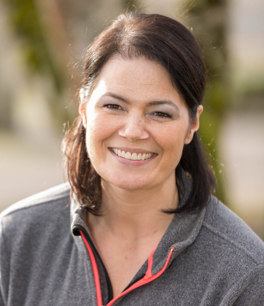 Alecia-scaled-e1723820164455-885×1024